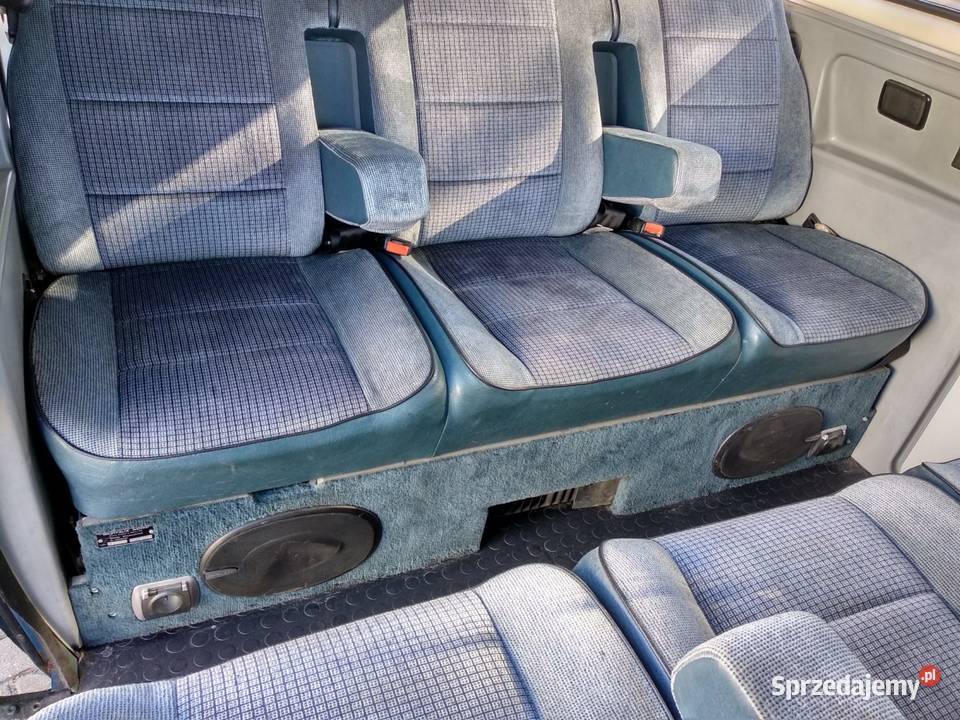 Volkswagen T3 Caravelle niebieskie wnętrze ośmiu CD Łódź