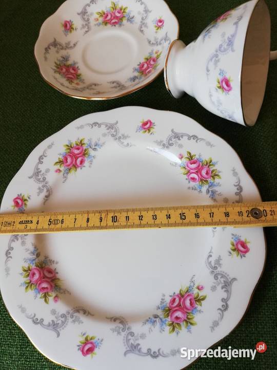 Porcelanowa filiżanka zestaw w róże Royal Kent Gorlice sprzedam