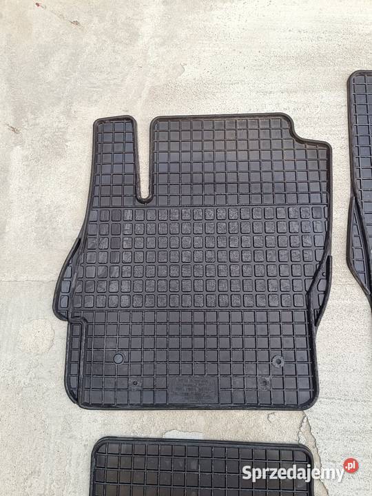 Dywaniki gumowe Ford Focus MK2 nowe mazowieckie Piastów