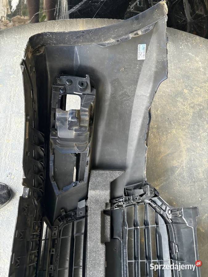 Przedni zderzak Audi A6C7 2015 Zderzaki