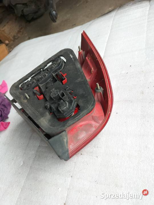 Volkswagen Bora LAMPA TYŁ TYLNA PRAWA 963686 lampy tylne lubelskie Kamień-Kolonia