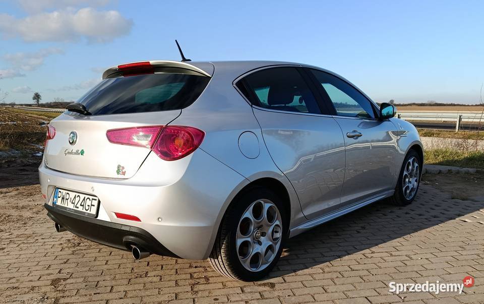 Sprzedam ładną Alfe Romeo Giulietta 175 TBI Września sprzedam