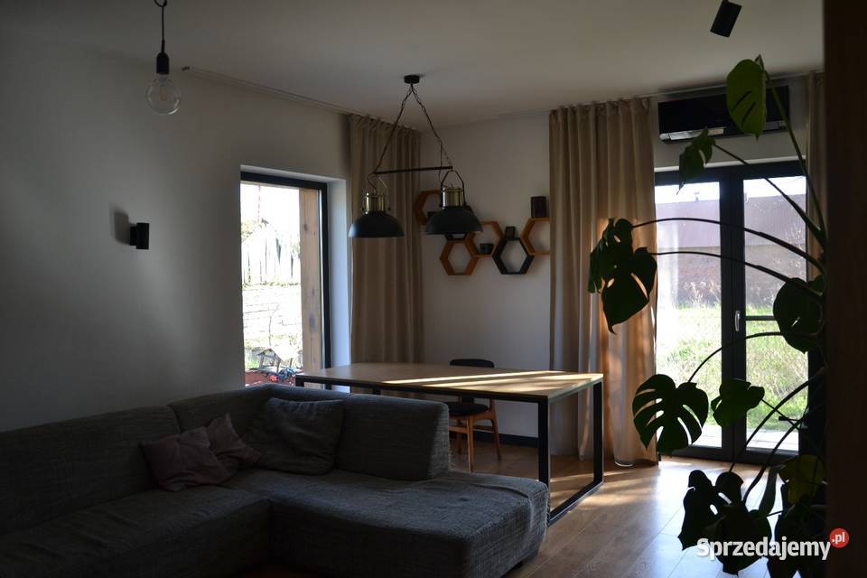 Sprzedam dom Dęba gm Kurów woj Lubelskie