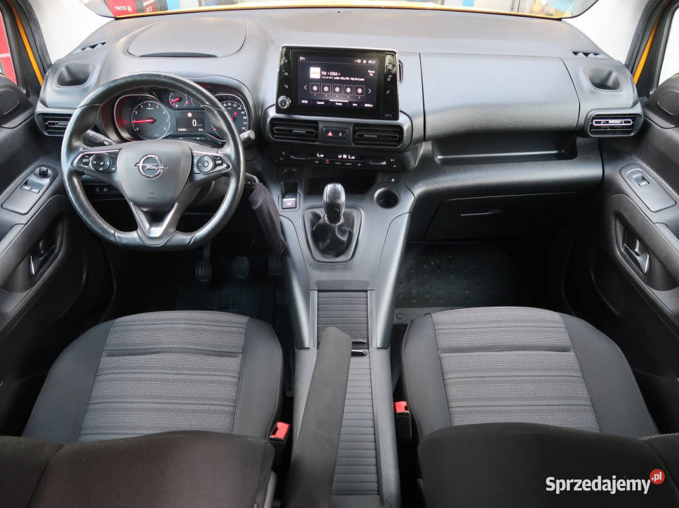 Opel Combo 15 CDTI gniazdo USB Lublin