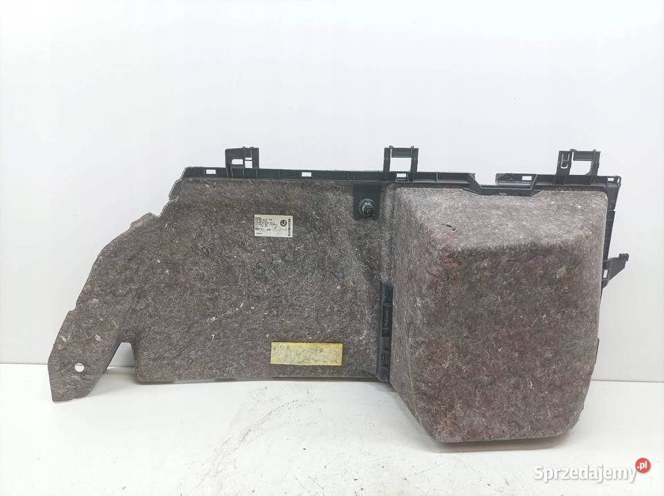 TAPICERKA BOCZEK BAGAŻNIKA LEWY KOMBI 3T