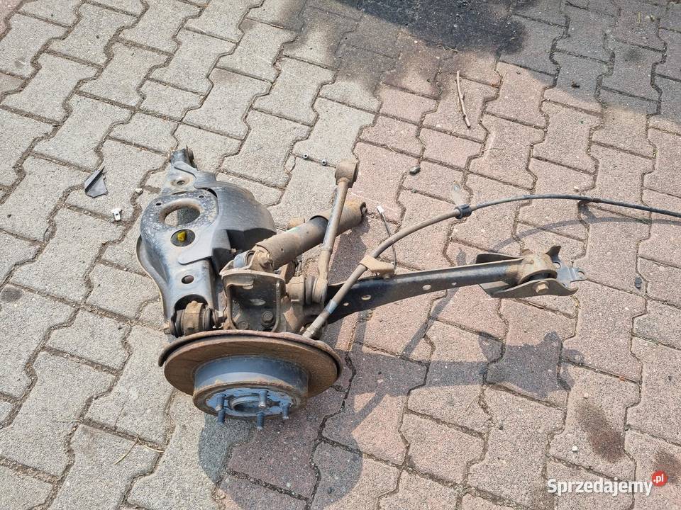 PIASTA ZAWIESZENIE LEWY TYŁ TOYOTA RAV4 IV 22 sprzedam