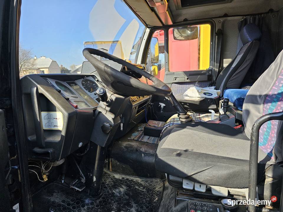 MAN LE 8220 PLANDEKA 720 m Tarnobrzeg sprzedam