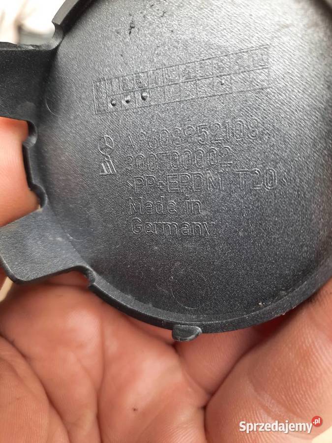 Zaślepka zdeżak gril A9608852108 Mercedes Actros Karoseria Staszów sprzedam