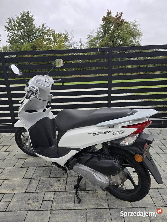 Honda Vision NSC 50 2011r Biała Perła Transport czterosuwowy mazowieckie Radom sprzedam