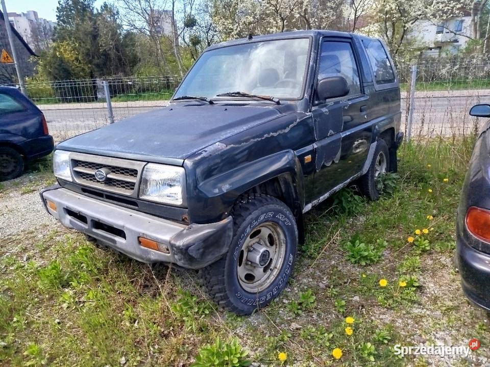 Daihatsu Feroza do lasu w pole na przerobienie Opole