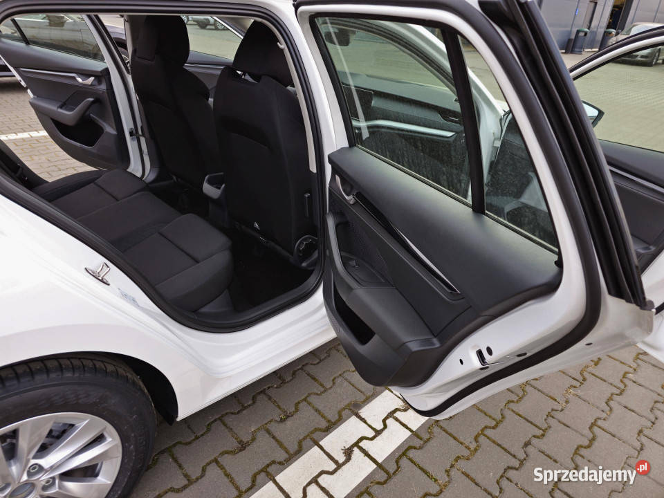 Skoda Octavia Essence 15 TSI 115 Dostępny ręki Dąbrowa Górnicza