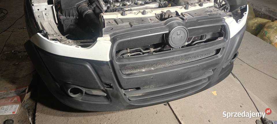 Zderzak przedni fiat Doblo II 1014 ładny Leszno