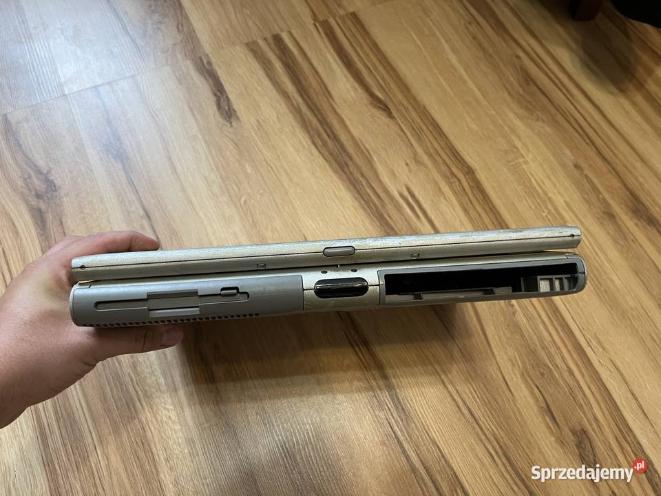 Zabytkowy laptop Siemens Scenic Mobile 800 Intel Pentium III, II, Pro Brzana