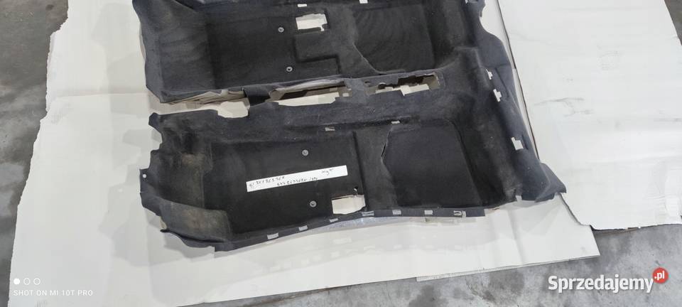 DYWAN WYKŁADZINA AUDI A1 8X 8X1863367 EUROPA 3 śląskie Przystajń