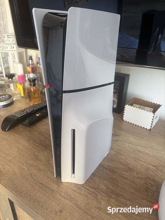 Konsola 5 slim z napędem padem plus 2 gry dubbing Dąbrowa Jastrzębska
