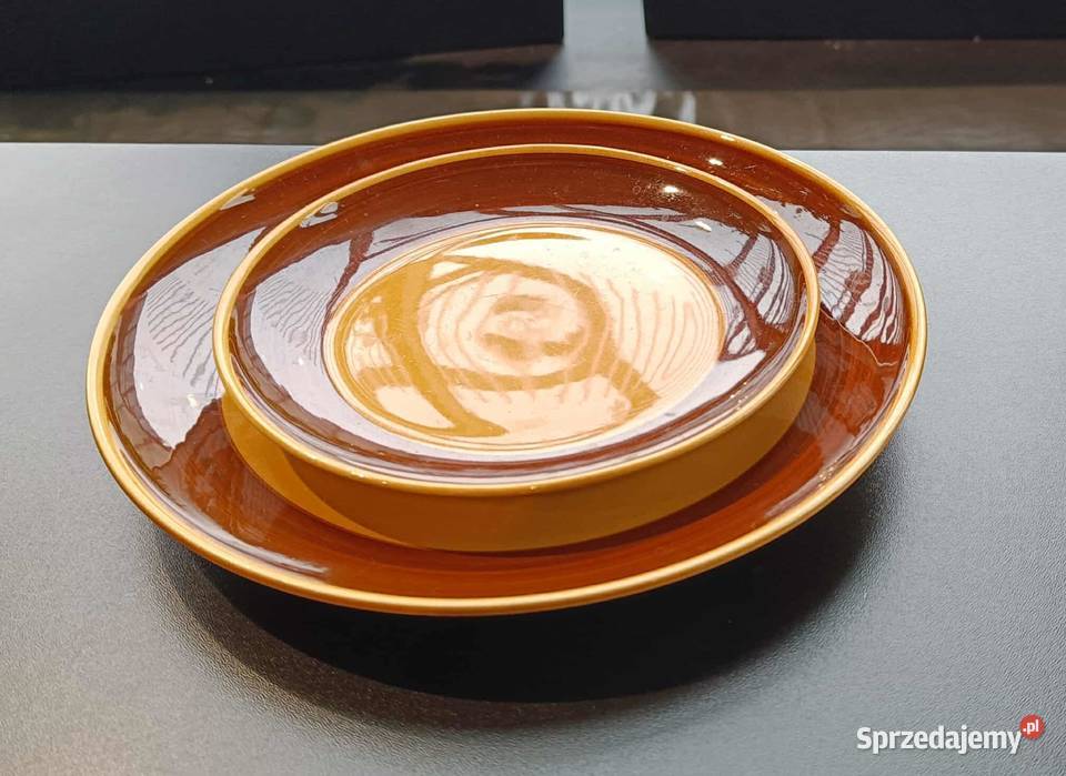 Dwa talerze prl porcelit Iwona Pruszków Warszawa