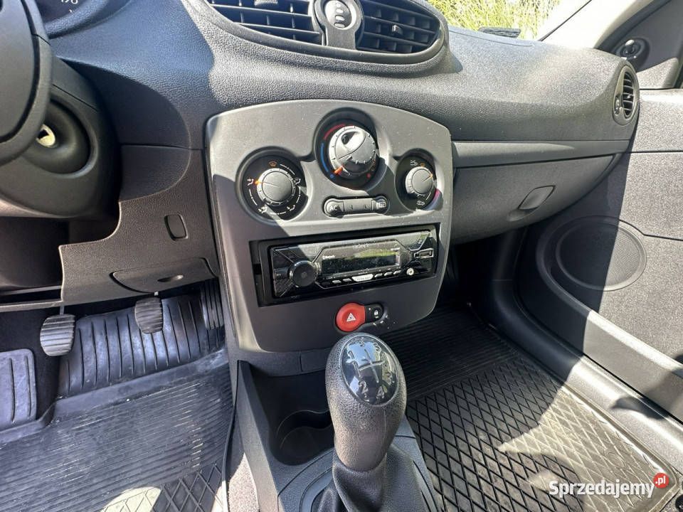 Renault Clio BEZWYPADKOWE Niski oryginalny Poznań