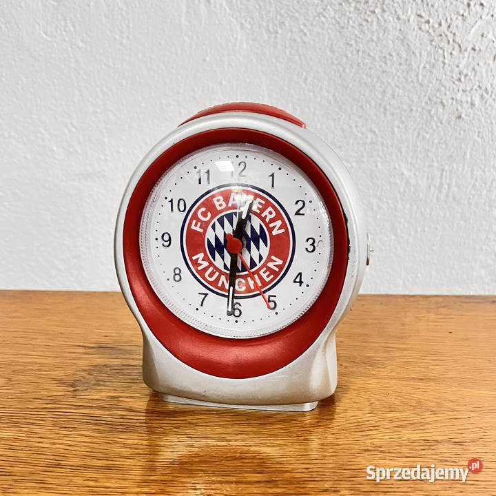 Popartowy kwarcowy budzik z logo FC Bayern Warszawa
