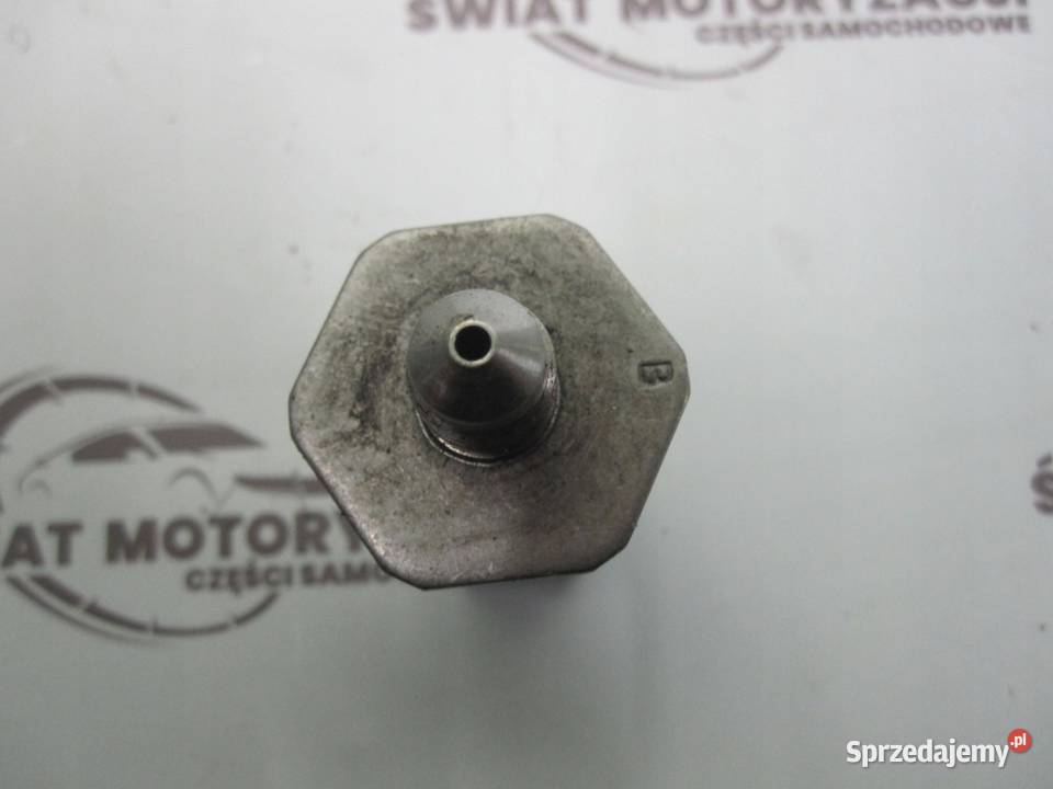 VW AUDI 20 TFSI 06r czujnik ciśnienia paliwa