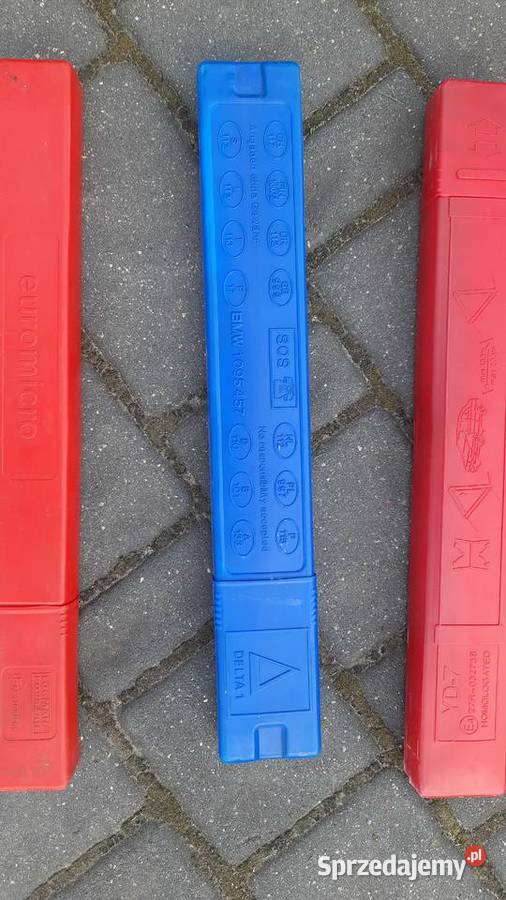 Kompletny trójkąt samochodowy do auta Możliwość Pozostałe Ostrowiec Świętokrzyski