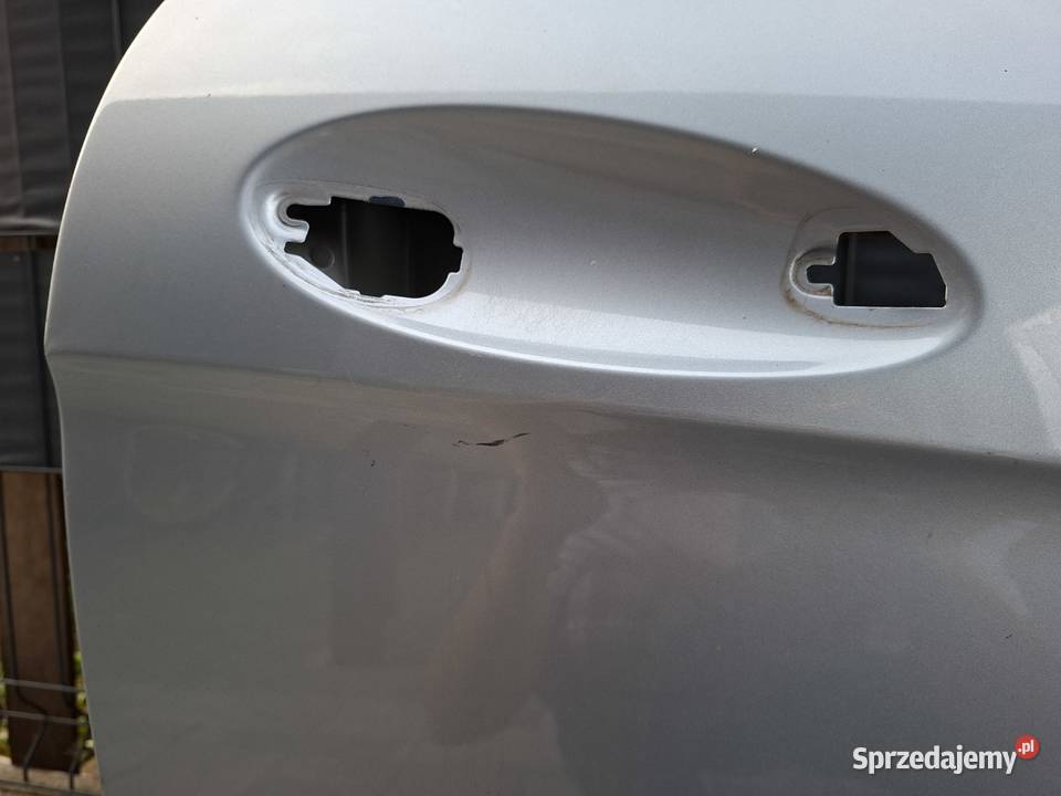 Przednie prawe drzwii do mercedesa w169 Starowa Góra sprzedam