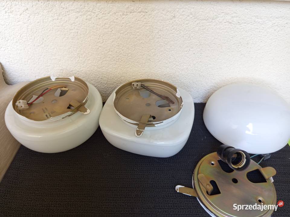 3 x lampy korytarzowe w super stanie sprawne