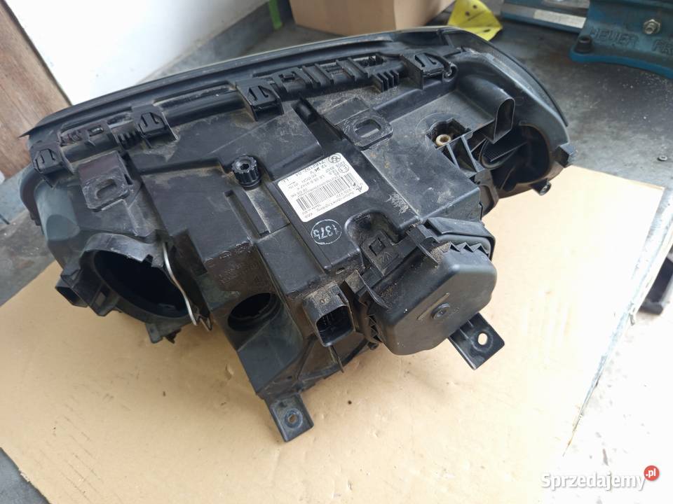 Reflektor prawy BMW X3 e83 Xenon lift podkarpackie Rzeszów sprzedam