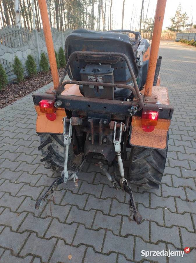 Traktor Agria 4900 z pługiem do śniegu Przasnysz