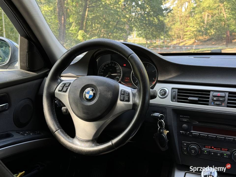 BMW e91 320d M47 2006 r polski salon światła przeciwmgielne Seria 3 Połaniec