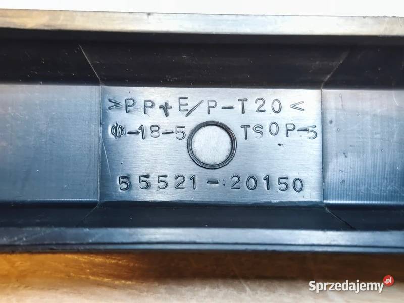Pokrywa osłona radia Toyota 5552120150 osobowe Pozostałe Bydgoszcz