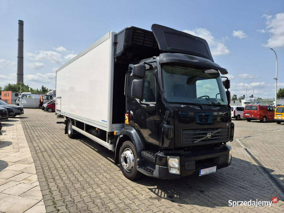 Volvo FL240 4X2 IZOTERMA KONTENER 18 EP automatyczna Łaziska Górne