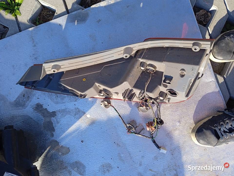 Lampa tylna prawa tylnia Hyundai i30 kombi 2007 Otwock