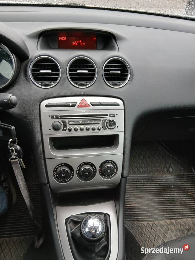 Uszkodzony Peugeot 308 benzyna