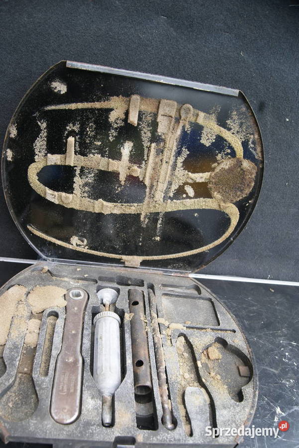 KLUCZE SAMOCHODOWE STARE ASTON MARTIN JAGUAR