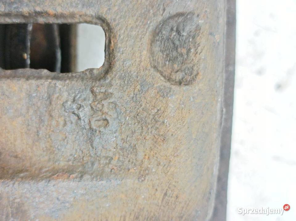 ZACISK HAMULCOWY PRAWY LEWY PRZÓD KPL 30 CRDI