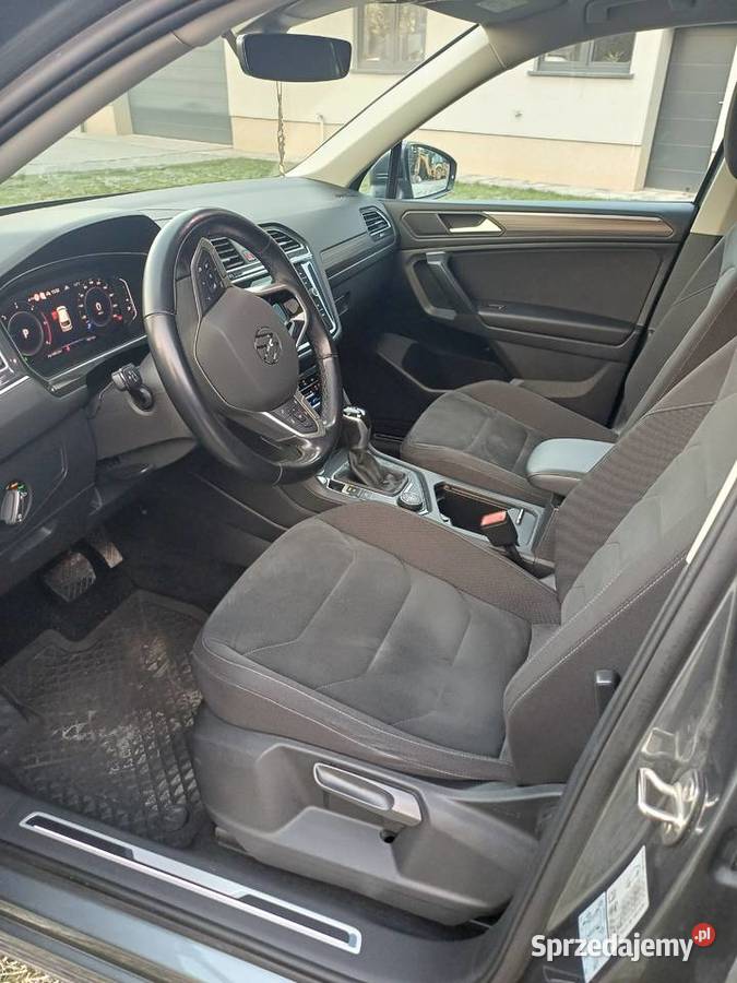 Tiguan Assspage 20 Elegance 4 koła napęd skórzana tapicerka Żórawie sprzedam