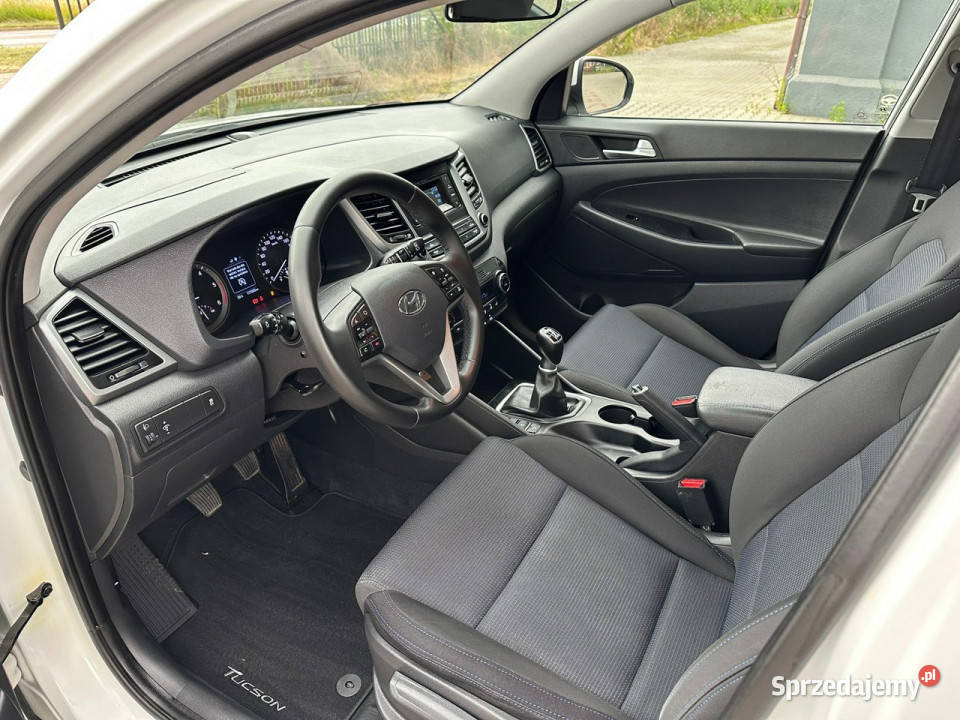Hyundai Tucson 17crdi Bogata wersja 170Tkm centralny zamek sprzedam