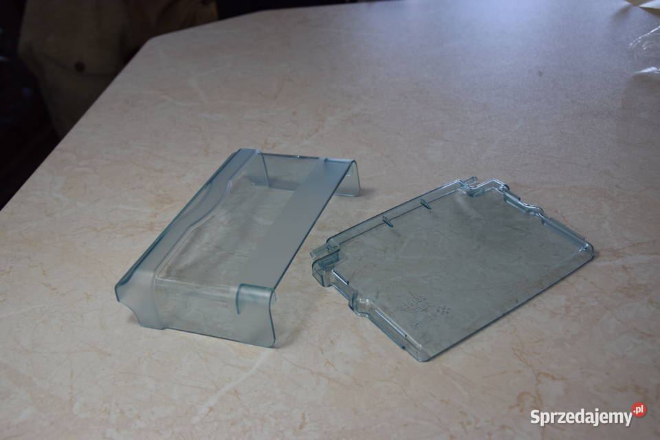 KOMORA DRZWIOWA DO LODÓWKI 16 x 10 Grzebowilk sprzedam