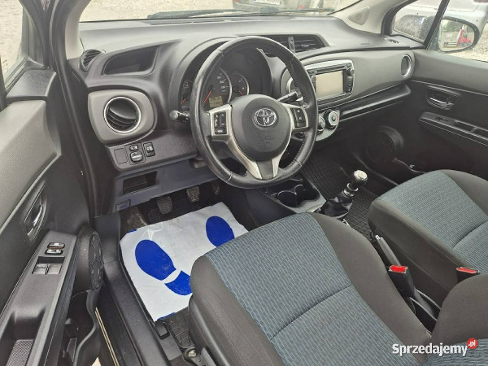Toyota Yaris 13 Benz Kamera III 20112019 Rok produkcji 2013 Bydgoszcz