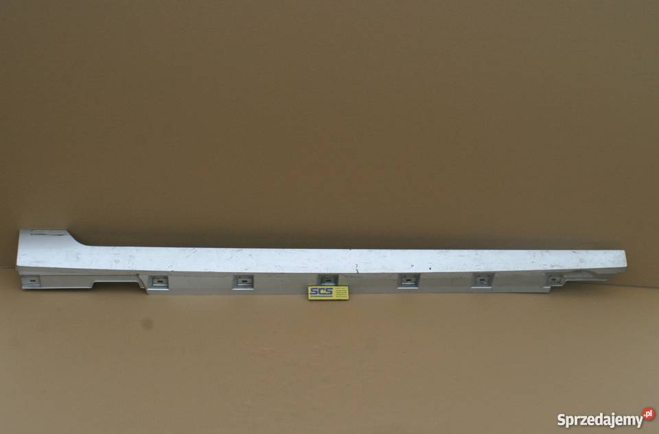 VW PASSAT B8 LISTWA PROGOWA PRAWA 3G0853858 lubuskie Bieleń