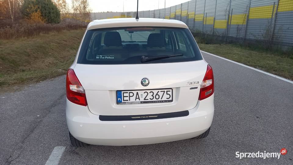Skoda fabia 2 salon Polska 12 benzyna Fabia sprzedam
