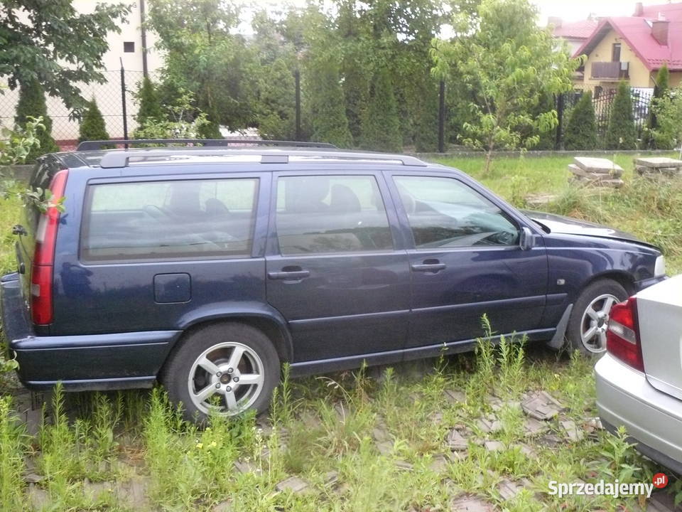 Szyba karoseryjna prawa lewa z błotnika Volvo Karoseria