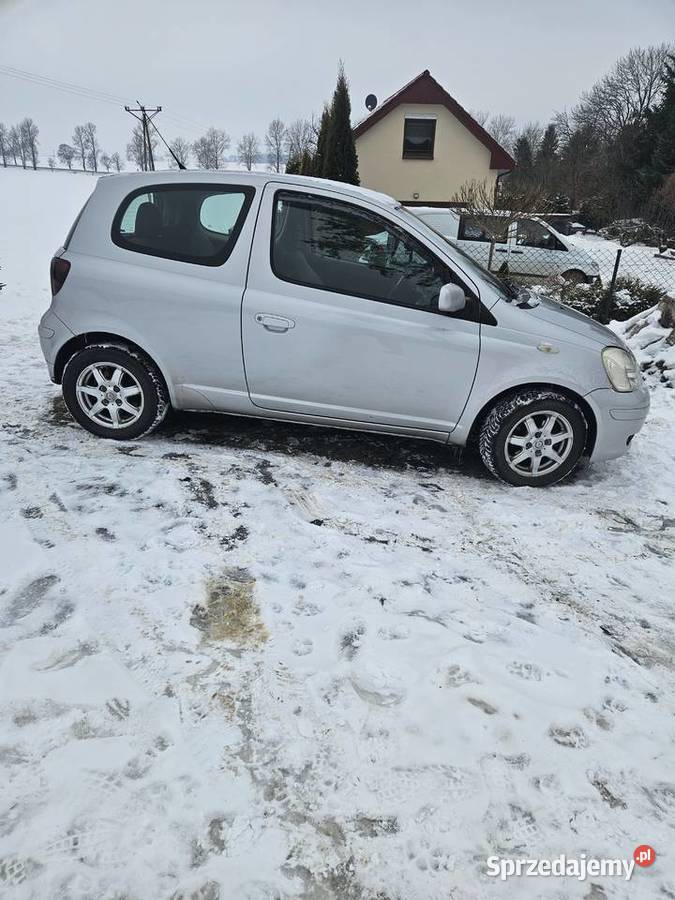 na sprzedaż ekonomiczny samochód manualna Słupsk