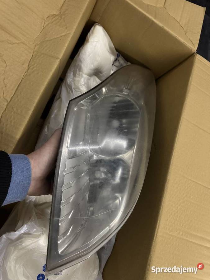 Lampy przednie Renault Megane Coupe 2010r