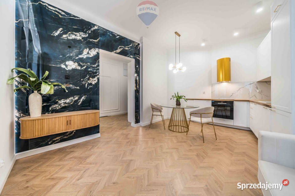 Ładne mieszkanie urządzone kamienica balkon wielkopolskie Poznań