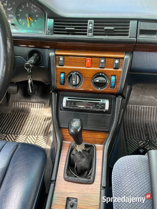 Mercedes W124 20 żółty do jazdy
