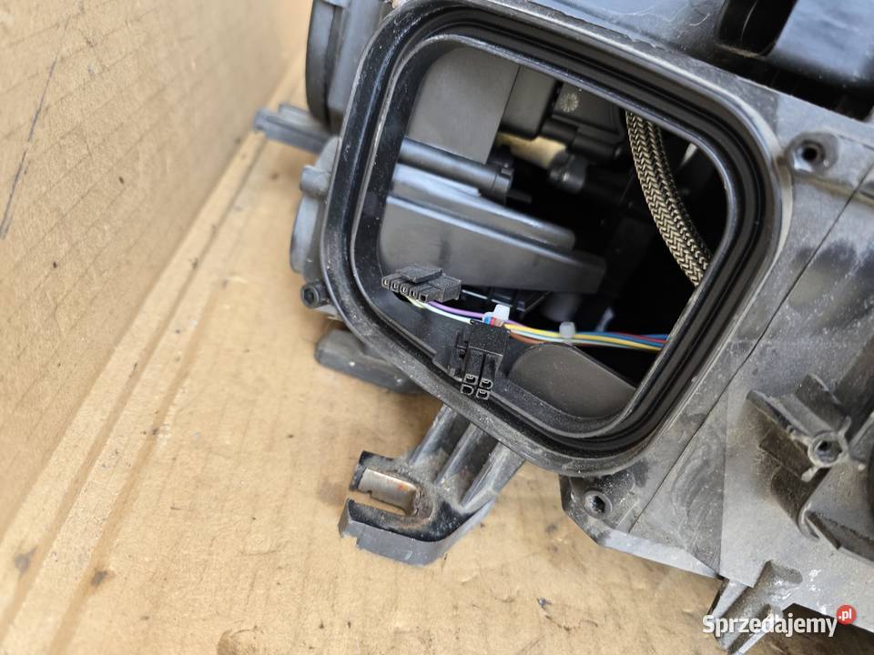 AUDI A4 B8 lampa reflektor przód przedni xenon Legnica sprzedam