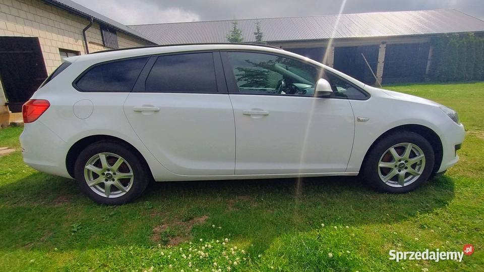 Opel Astra J Sports Tourer 16 benzgaz Suwałki