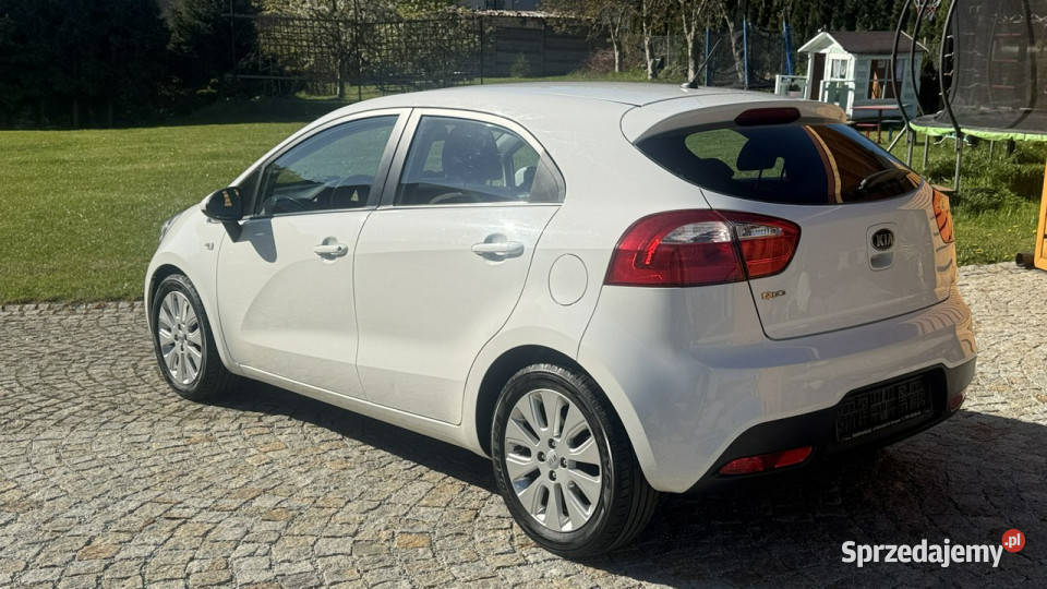 Kia Rio 12 Benzyna 85 z Niemiec 2 kpl kół 100 centralny zamek Strzegom