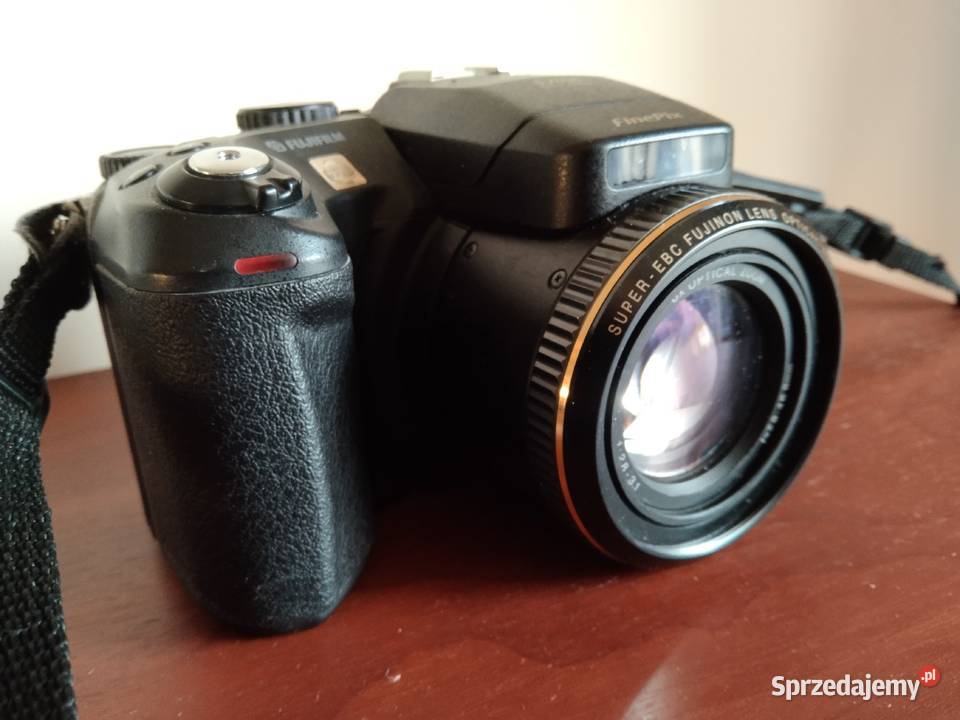 Aparat fotograficzny cyfrowy FUJIFILM S7000